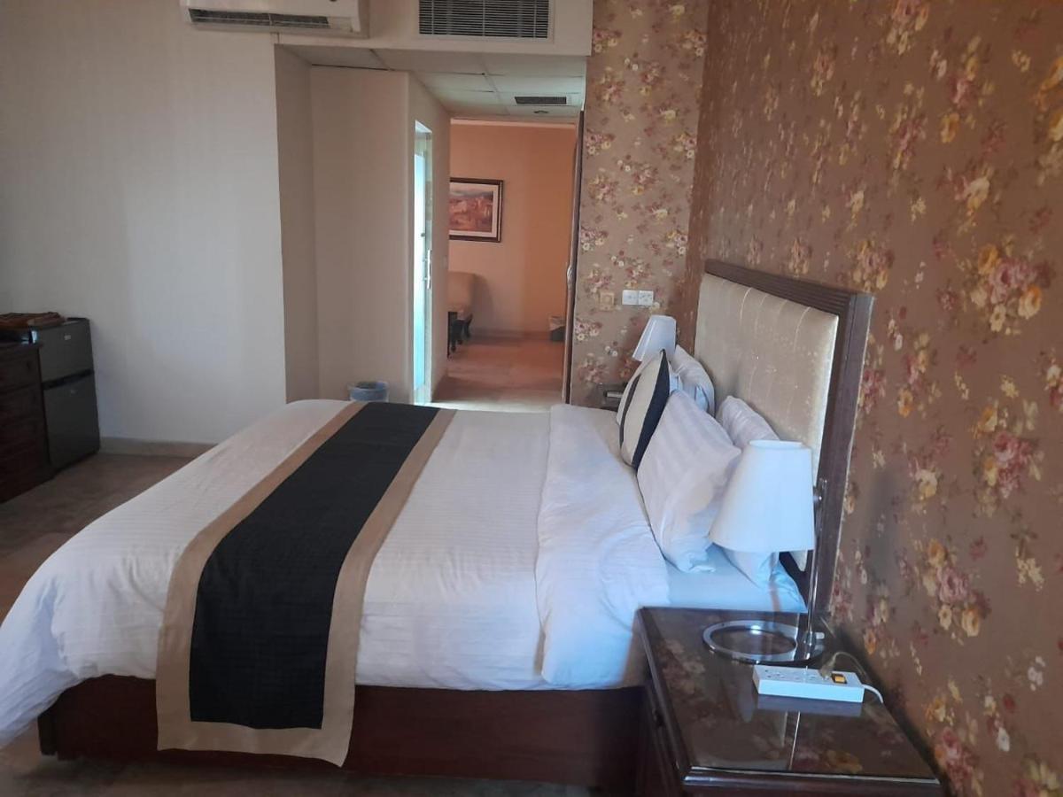 Shalimar Tower Hotel Lahore Exterior foto